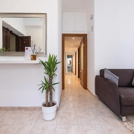 Apartment Quadrilocale Con Terrazza Vicino Al Mare